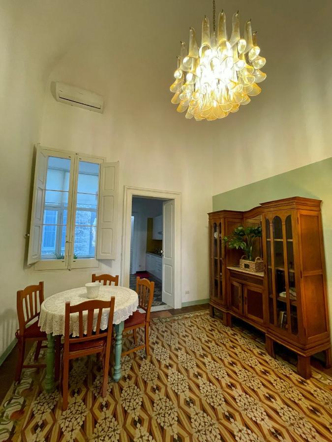 4 Balconi House-Appartamento Salentino Nel Centro Di Lecce Exterior foto